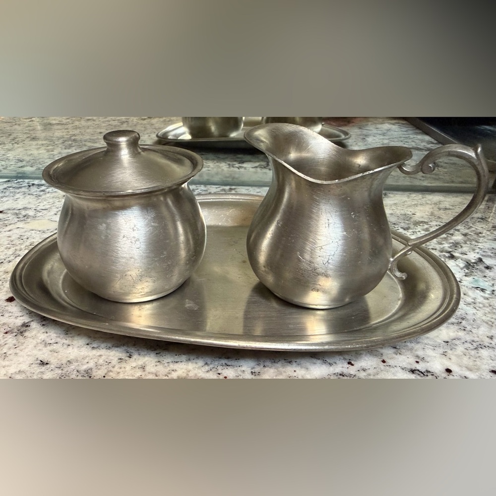 Vintage Web Pewter Creamer & Covered Sugar Serving Pair #1137 With Plate